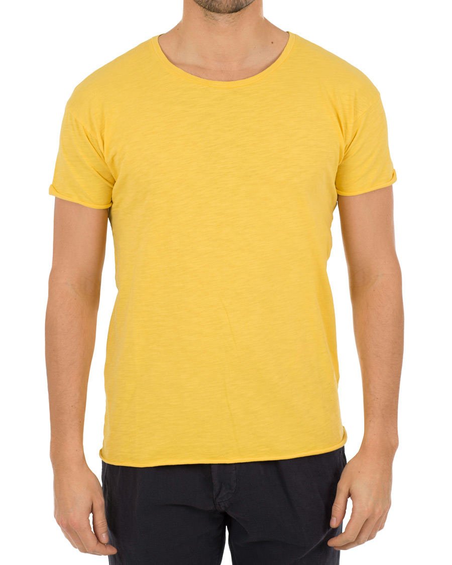 Herr | T-Shirts | Nudie Jeans | Roger Slub Tee Sun Yellow