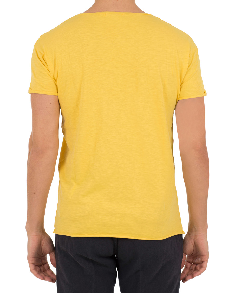 Herr | T-Shirts | Nudie Jeans | Roger Slub Tee Sun Yellow