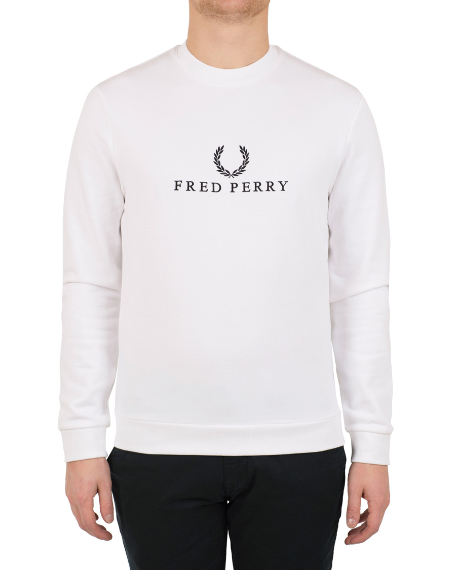 Herr | Tröjor | Fred Perry | Monocrome Tennis Logo Crew Neck Sweatshirt White