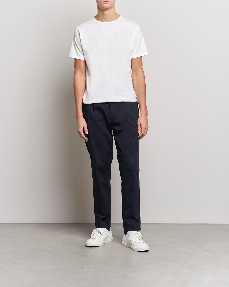 Herr | T-Shirts | Sunspel | Superfine Cotton Crew Neck T-Shirt White