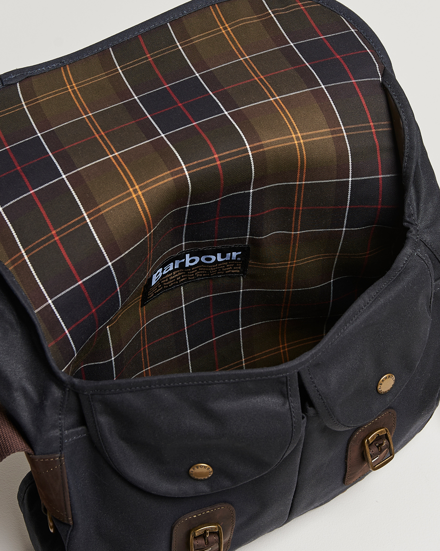 Herr | Väskor | Barbour Lifestyle | Wax Leather Tarras Navy
