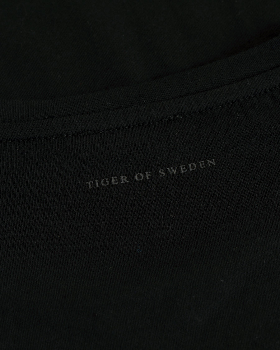 Herr | T-Shirts | Tiger of Sweden | Legacy Crew Neck Tee Black