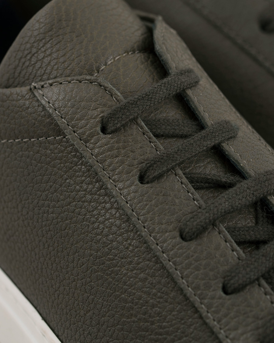 Herr | Common Projects Achilles Grained Leather Sneakers Dark Olive | Common Projects | Achilles Grained Leather Sneakers Dark Olive