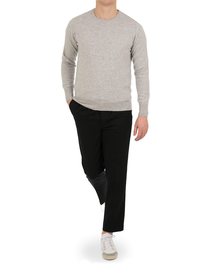 Herr | Tröjor | Soft Goat | Cashmere O-neck Light Grey