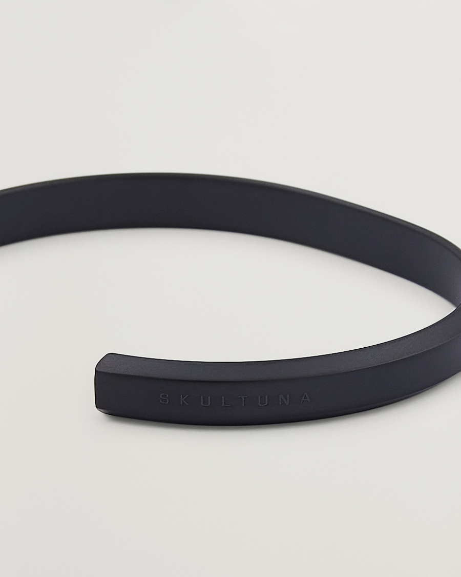 Herr | Smycken | Skultuna | The Icon Cuff Titanium