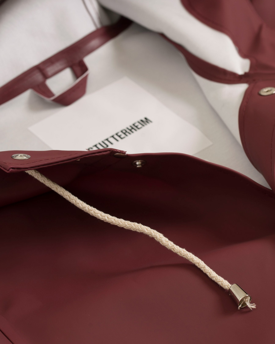 Herr | Jackor | Stutterheim | Stockholm Raincoat Burgundy