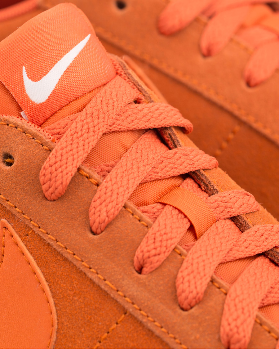 Herr | Nike Blazer Low Suede Sneaker Campfire Orange | Nike | Blazer Low Suede Sneaker Campfire Orange