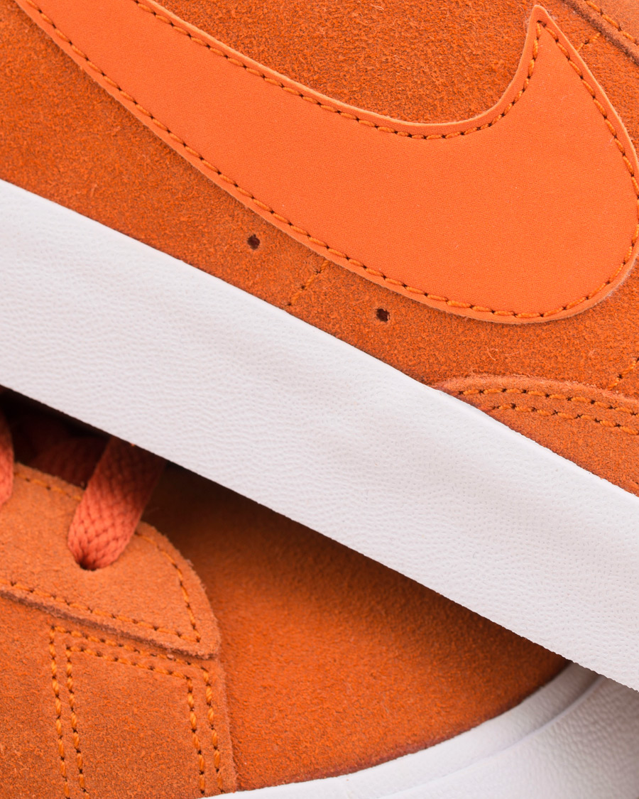 Herr | Nike Blazer Low Suede Sneaker Campfire Orange | Nike | Blazer Low Suede Sneaker Campfire Orange