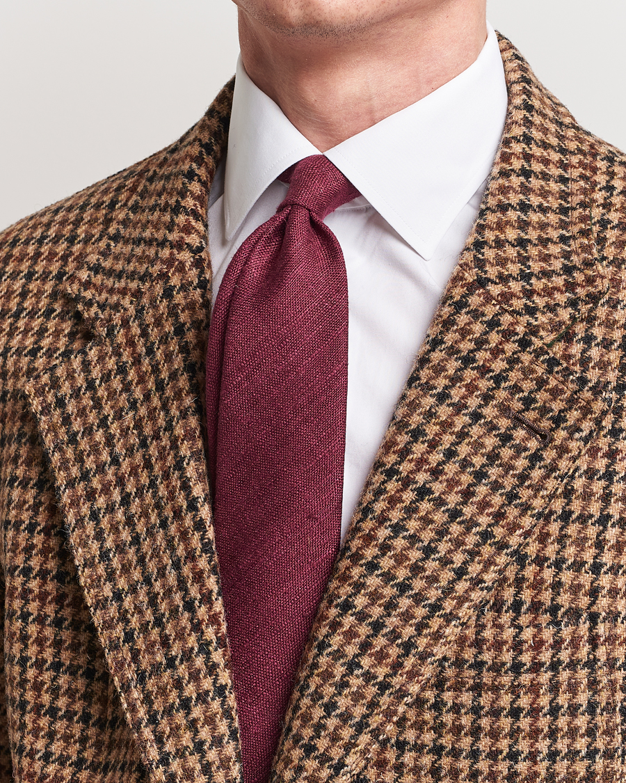 Herr | Slipsar | Drake's | Silk Tussah Handrolled Tie Wine