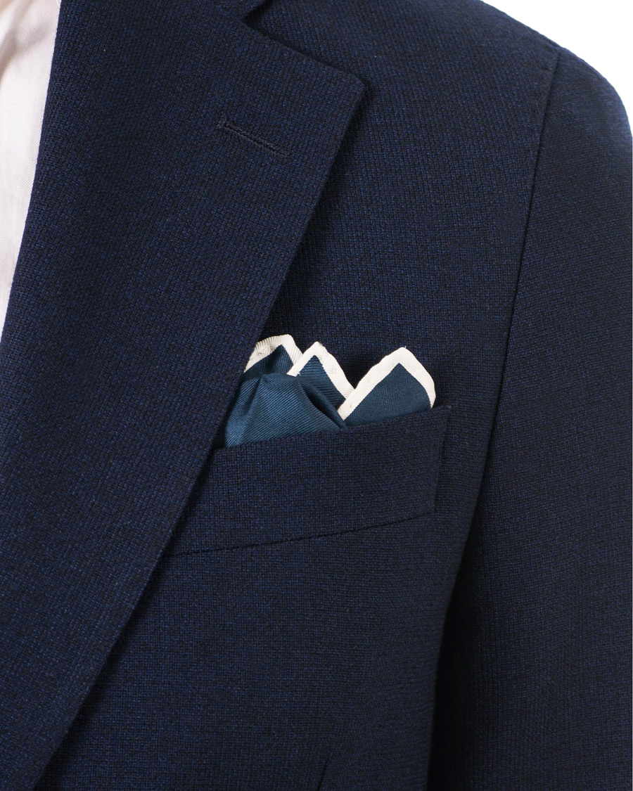 Herr | Drake's Silk Twill Pocket Square Navy | Drake's | Silk Twill Pocket Square Navy