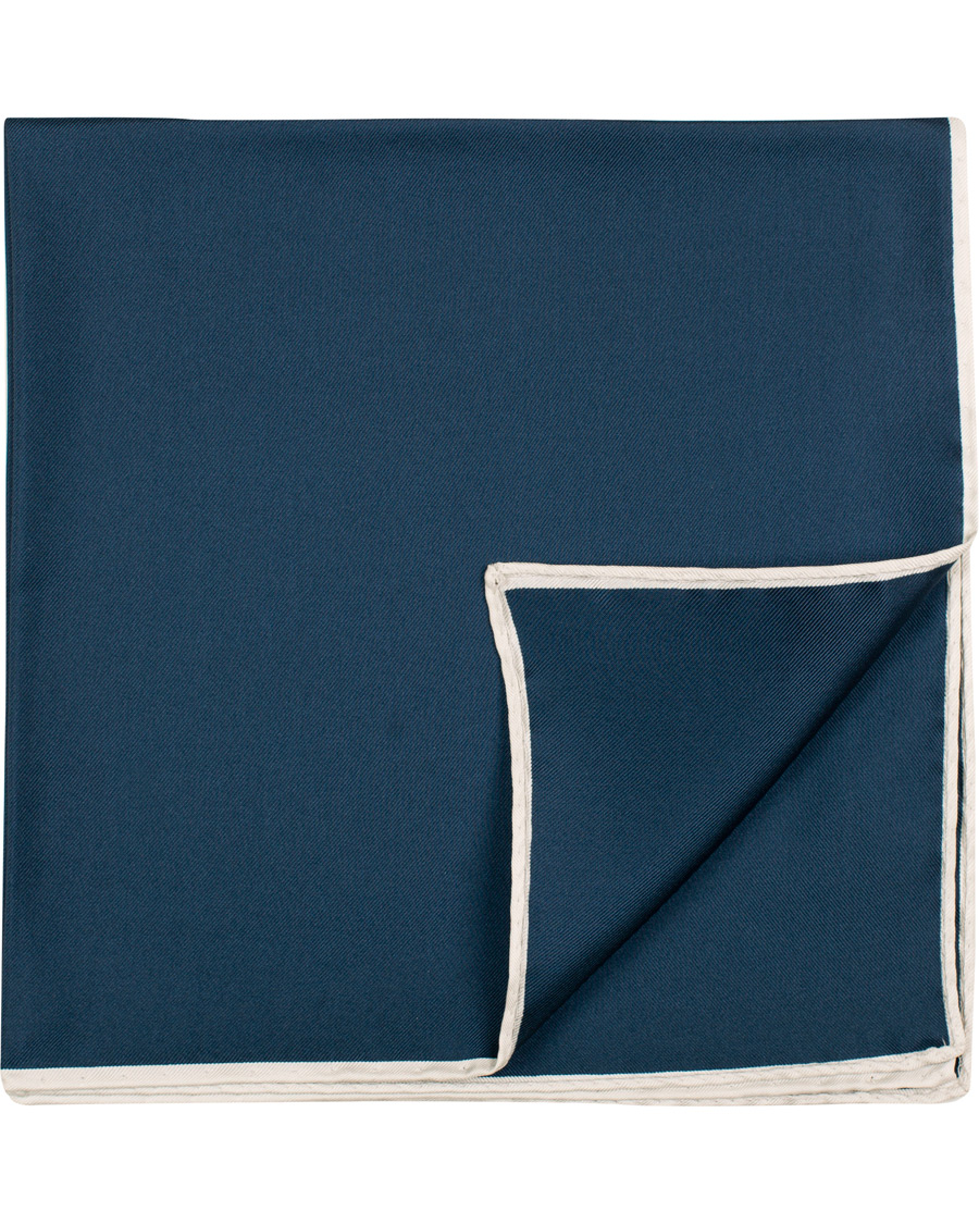 Herr | Drake's Silk Twill Pocket Square Navy | Drake's | Silk Twill Pocket Square Navy