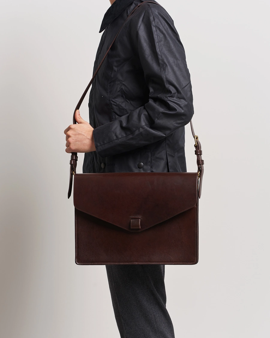 Herr | Portföljer | Tärnsjö Garveri | Messenger Bag 3-In-1 Dark Brown