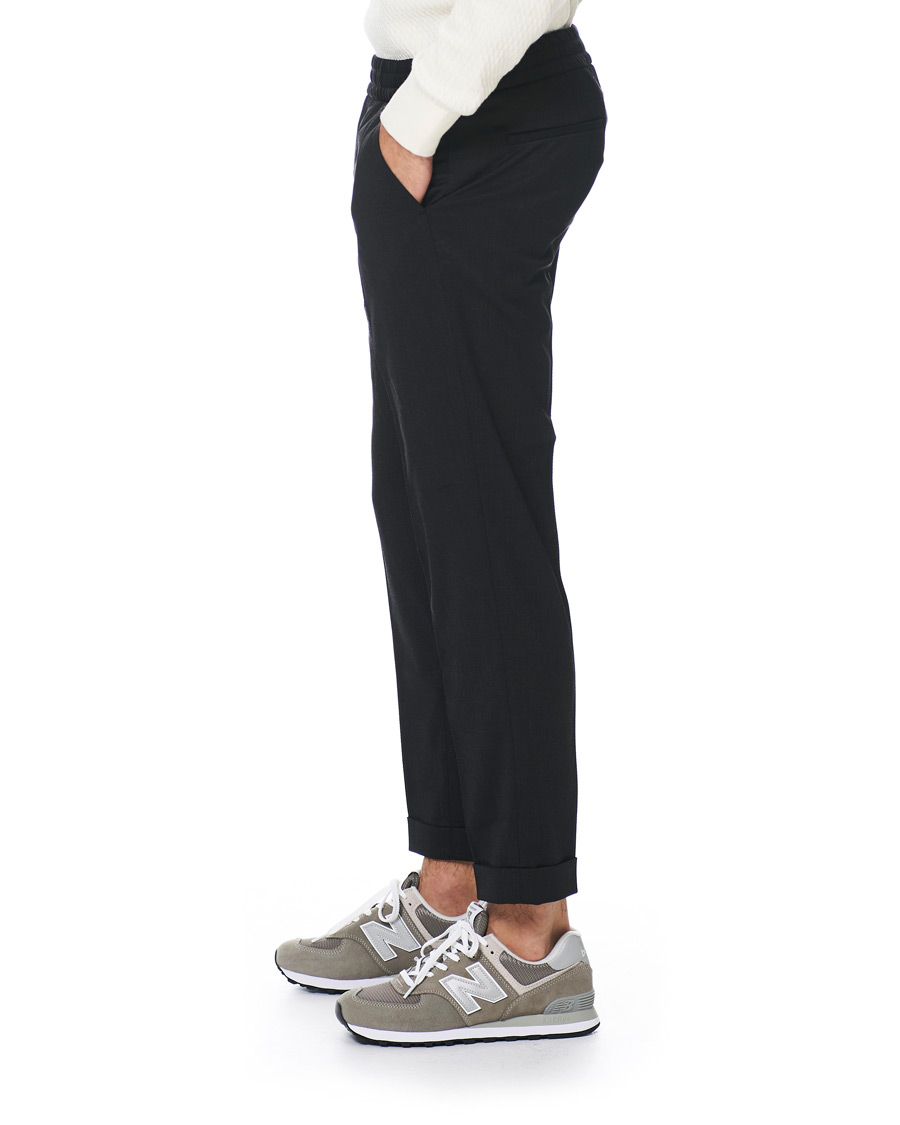 Herr | Byxor | Filippa K | Terry Gabardine Cropped Turn Up Trousers Antracite