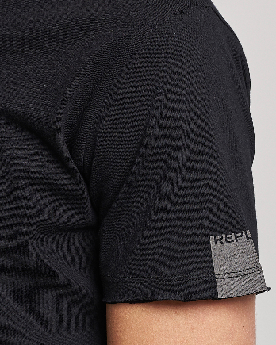 Herr | T-Shirts | Replay | V-Neck Tee Black