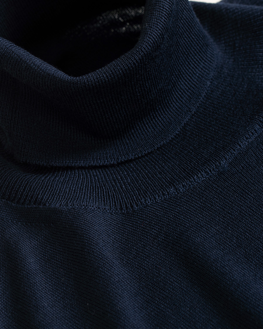 Herr | Tröjor | Oscar Jacobson | Cole Extra Fine Merino Rollneck Navy