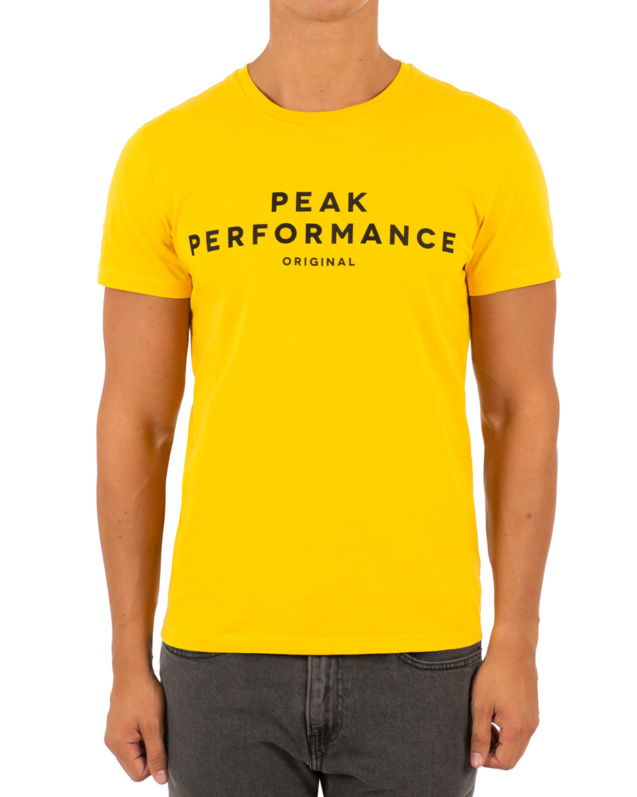 Herr | T-Shirts | Peak Performance | Logo Crew Neck Tee Dessert Yellow