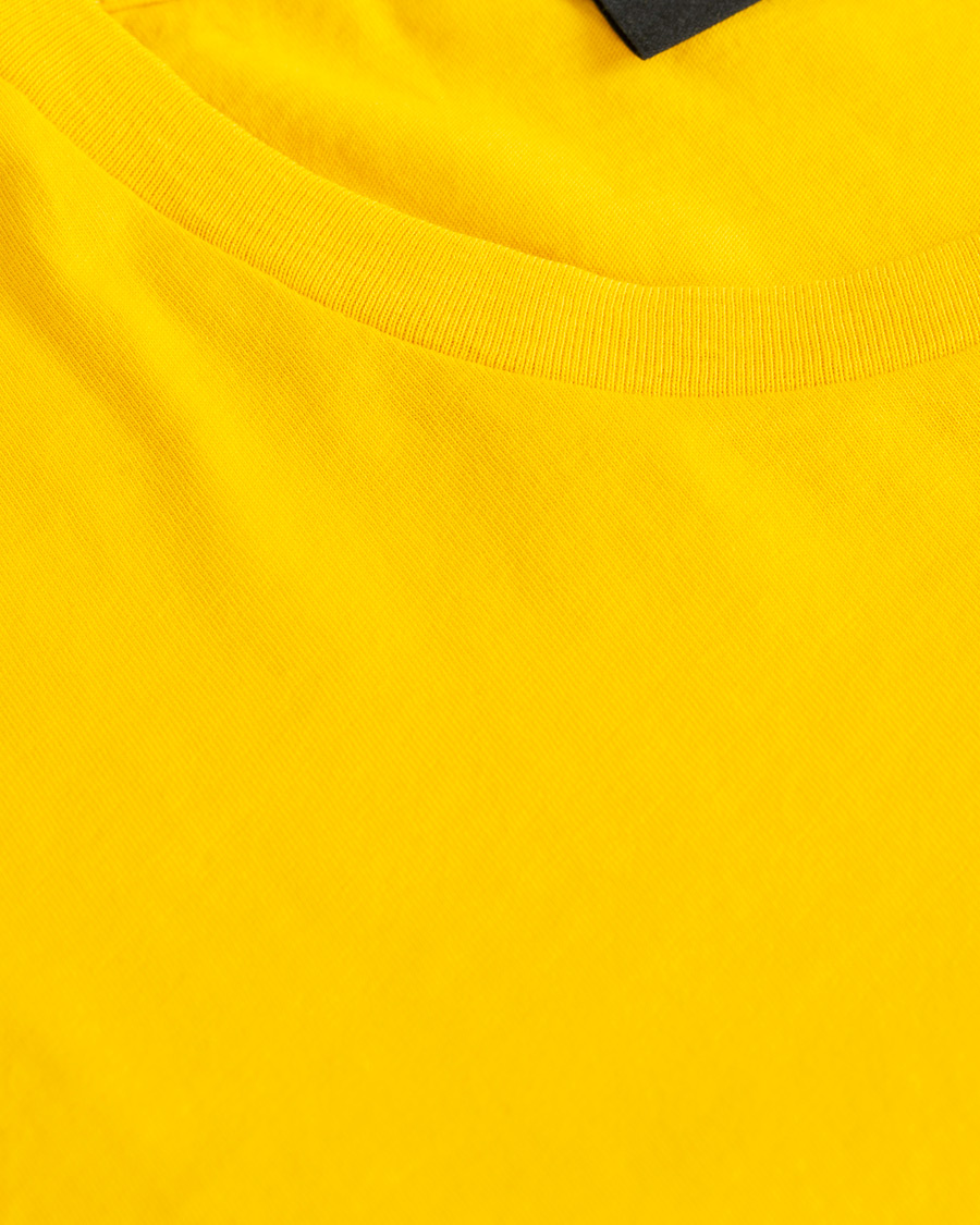 Herr | T-Shirts | Peak Performance | Logo Crew Neck Tee Dessert Yellow