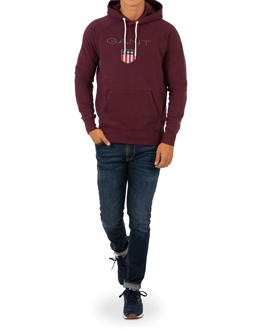 Herr | Tröjor | GANT | Shield Hoodie Purple Fig