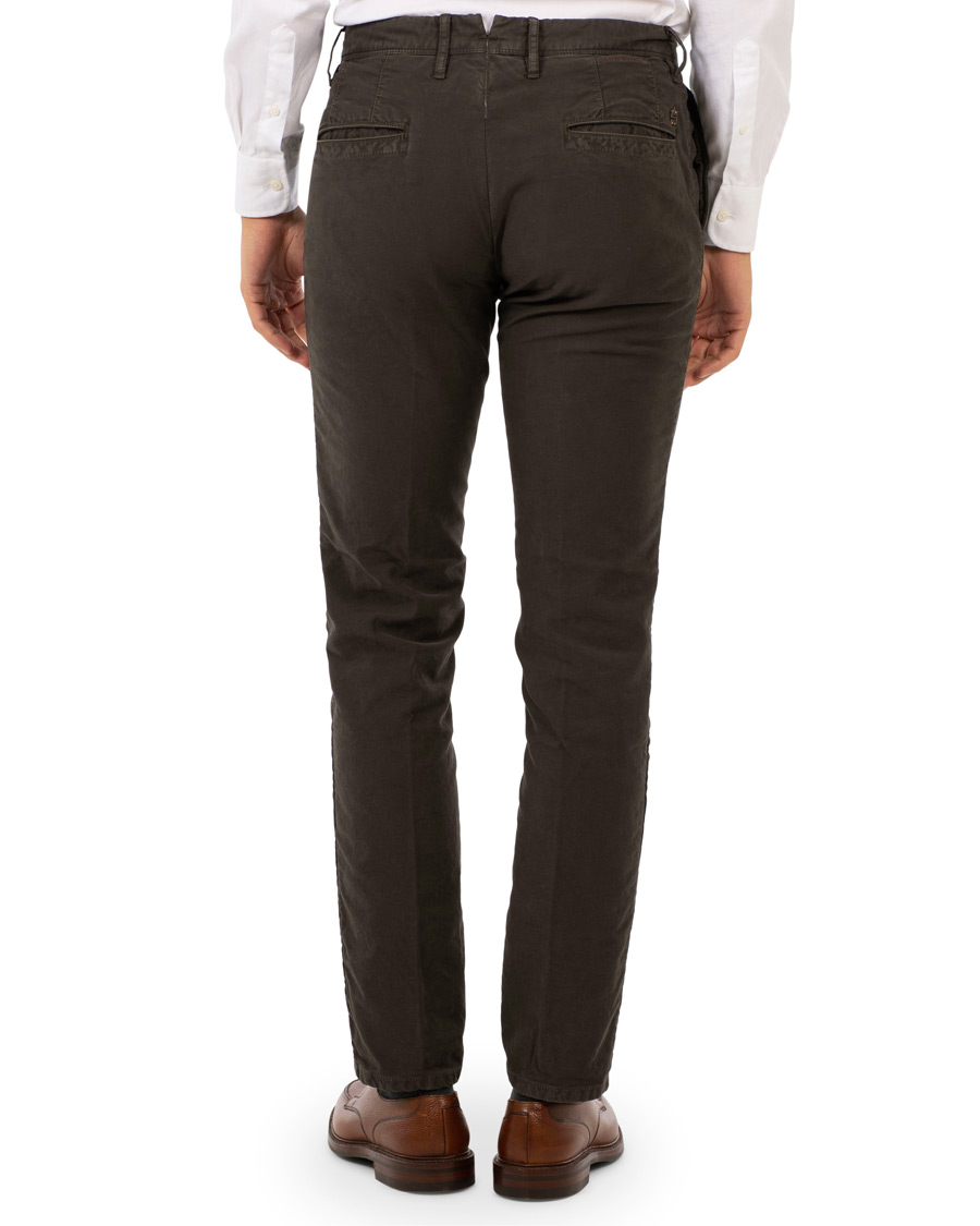 Herr | Byxor | Incotex | Slim Fit Garment Dyed Washed Slacks Dark Brown