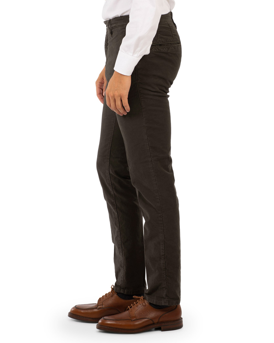 Herr | Byxor | Incotex | Slim Fit Garment Dyed Washed Slacks Dark Brown