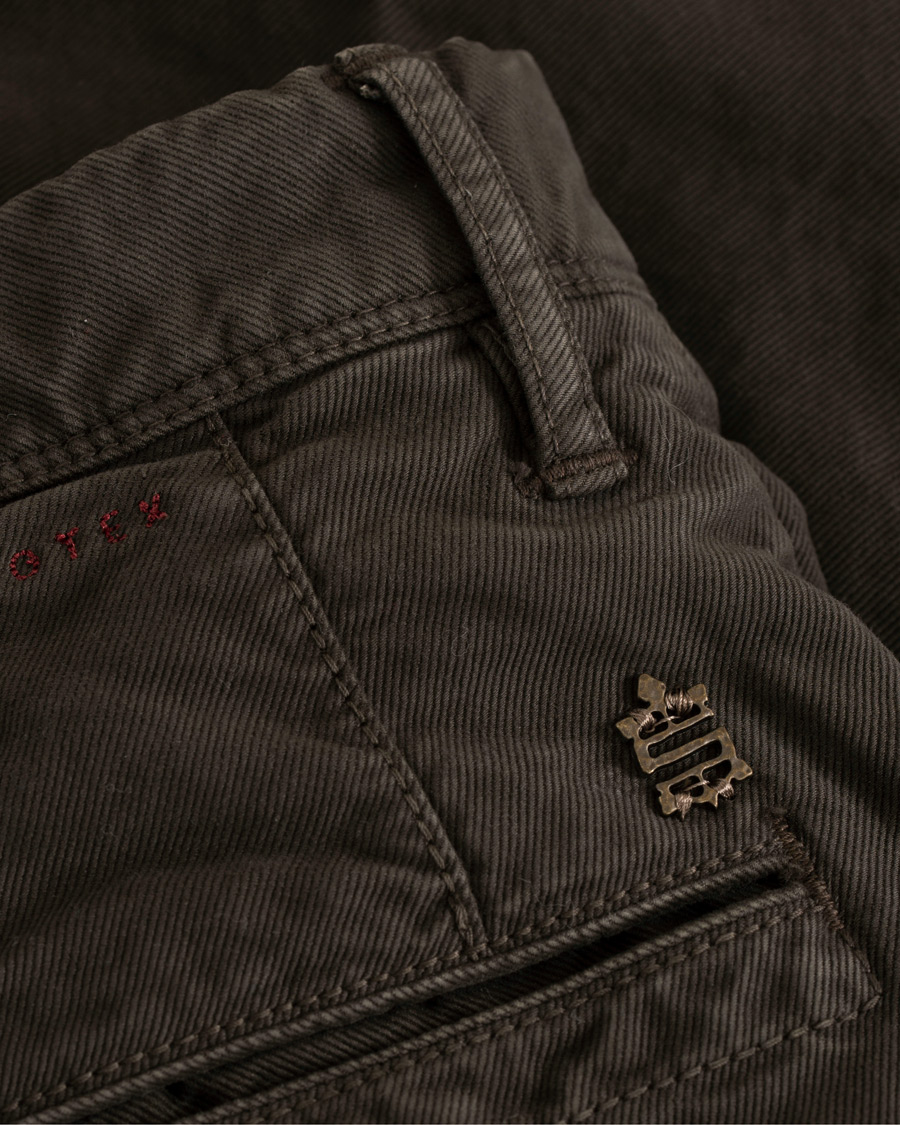 Herr | Byxor | Incotex | Slim Fit Garment Dyed Washed Slacks Dark Brown