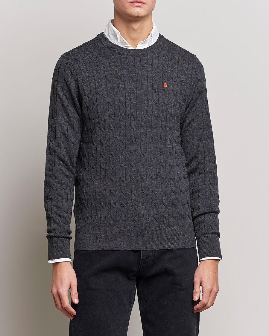 Herr | Kläder | Morris | Merino Cable O-Neck Grey