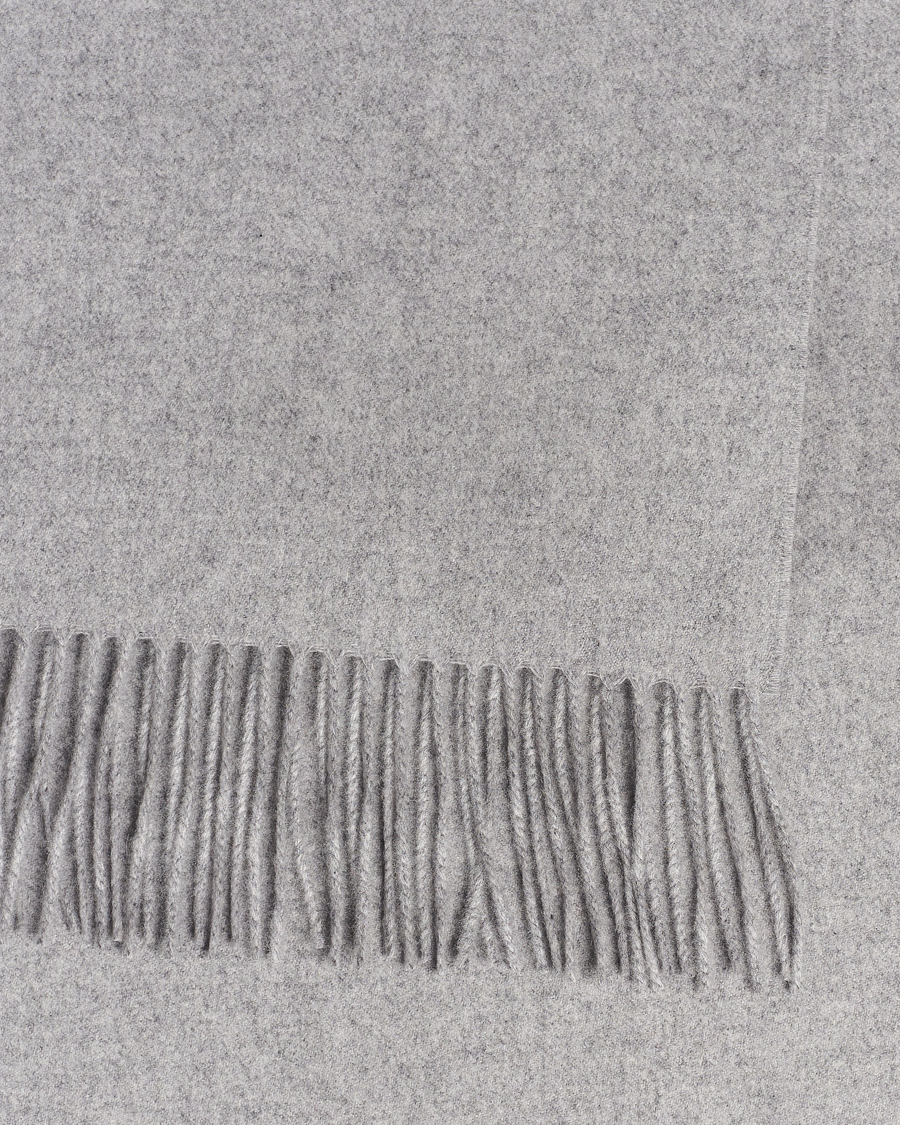 Herr | Piacenza Cashmere Cashmere Scarf Light Grey | Piacenza Cashmere | Cashmere Scarf Light Grey