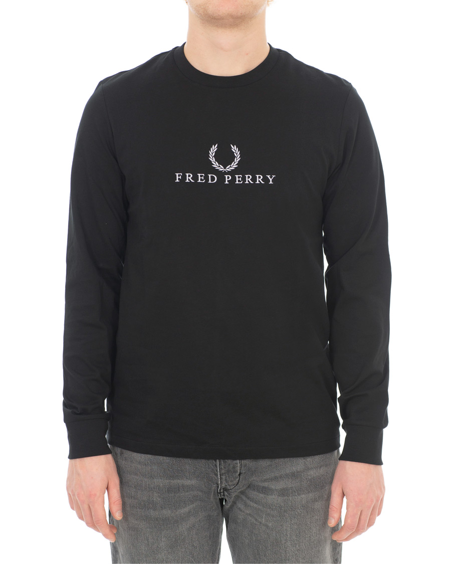 Herr | T-Shirts | Fred Perry | Logo Long Sleeve Tee Black