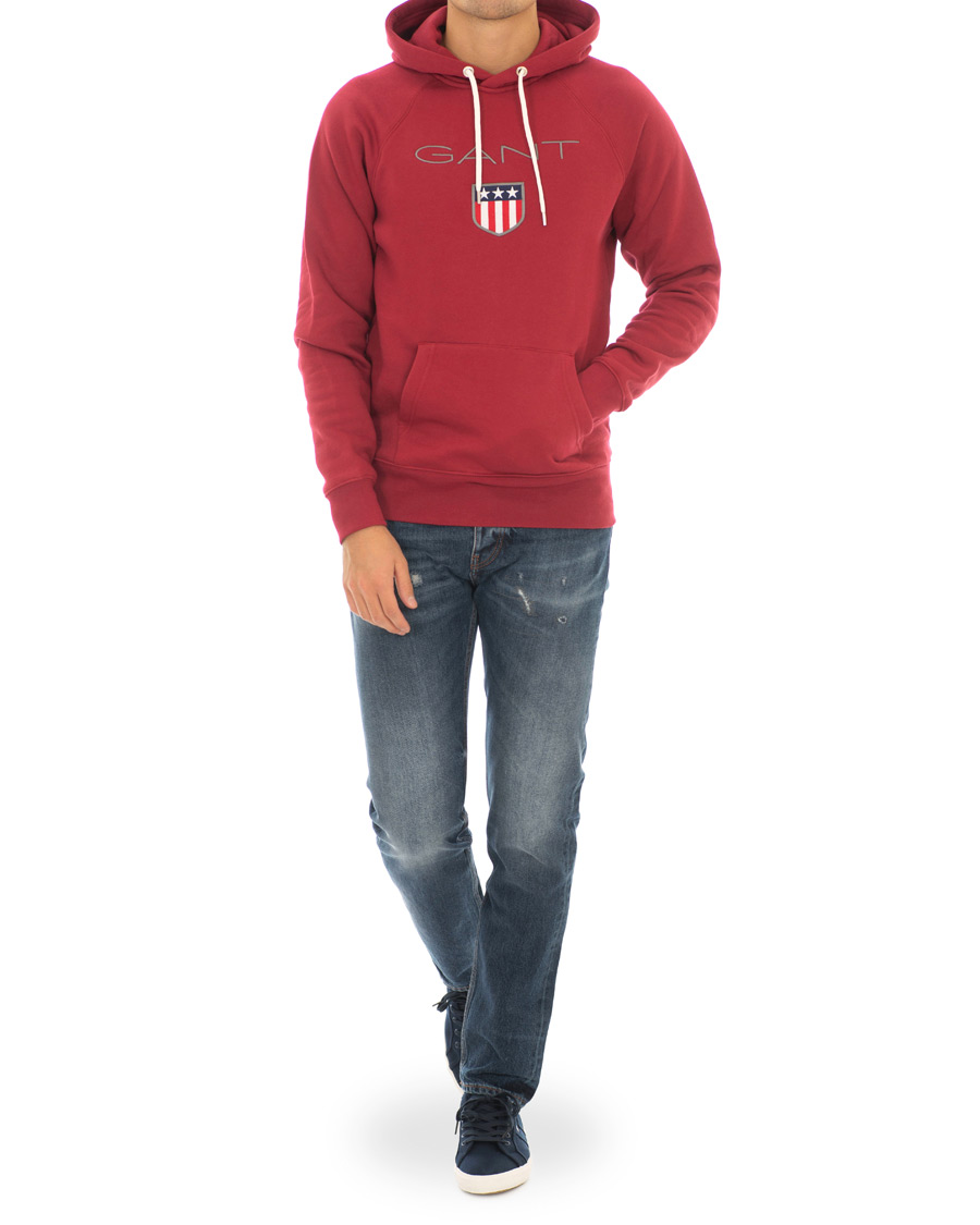 Herr | Tröjor | GANT | Shield Hoodie Mahogany Red