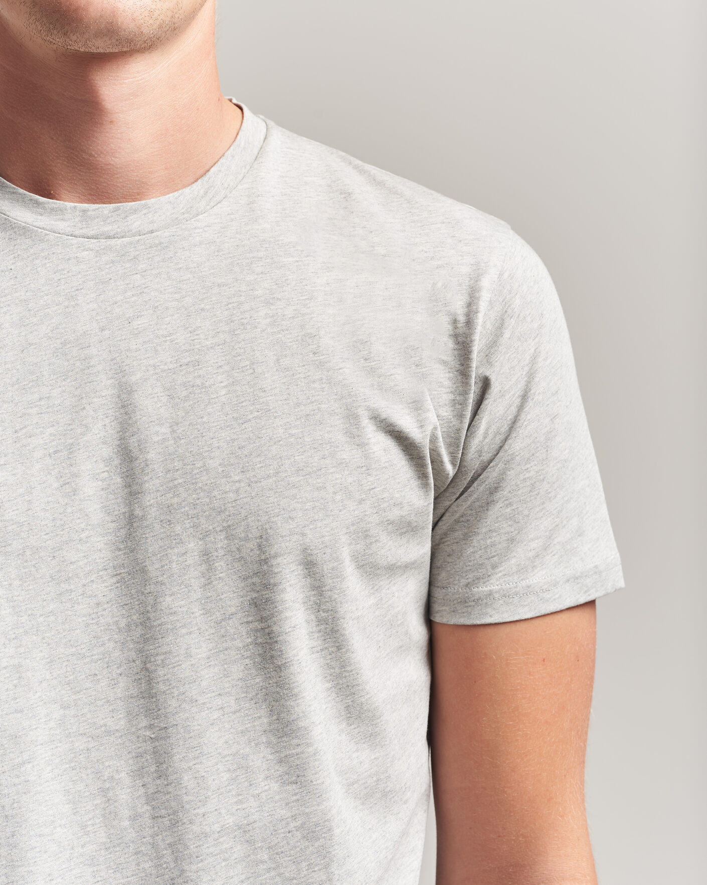 Herr | T-Shirts | Sunspel | Riviera Midweight T-Shirt Grey Melange