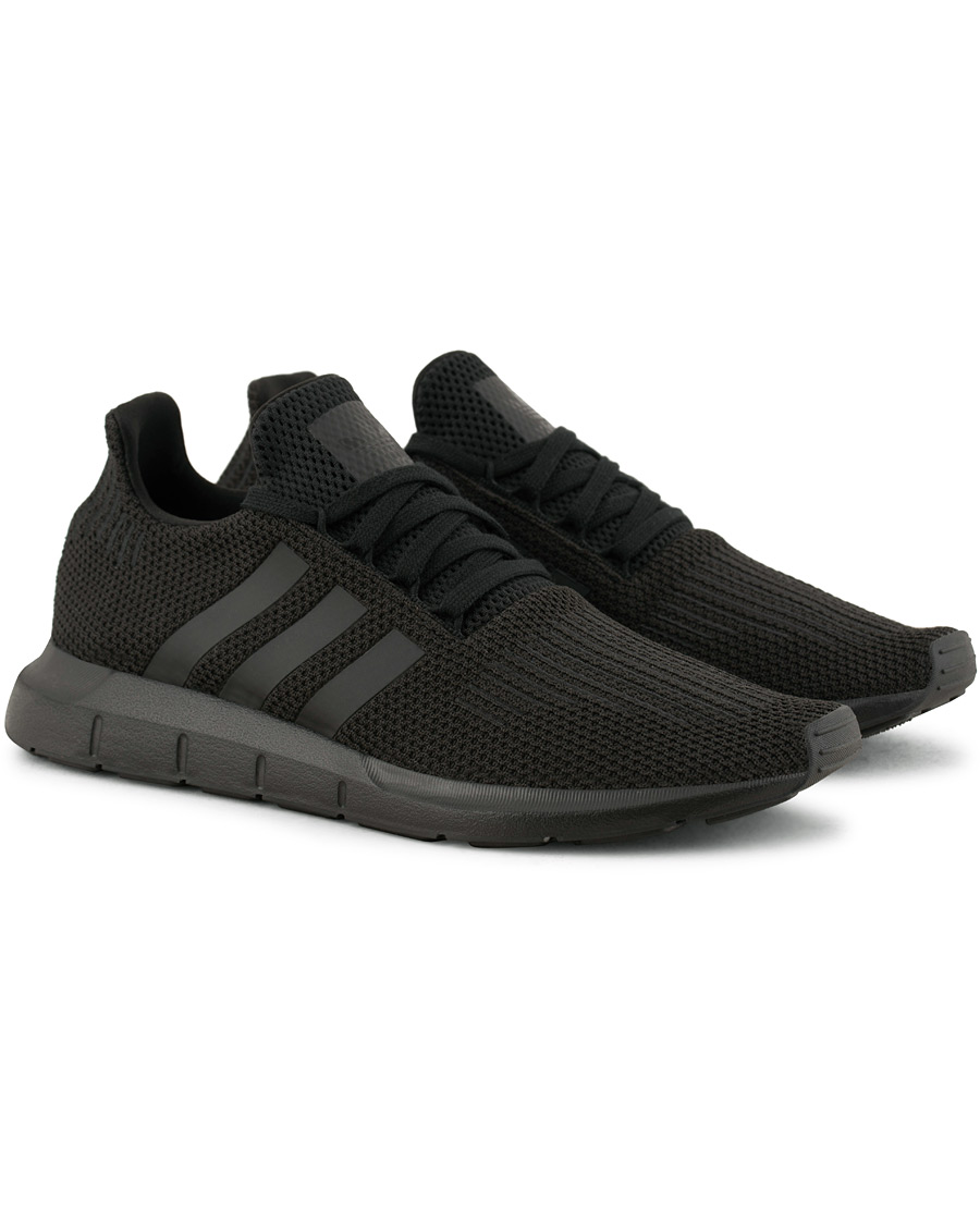 Herr | adidas Originals Swift Run Sneaker Core Black | adidas Originals | Swift Run Sneaker Core Black
