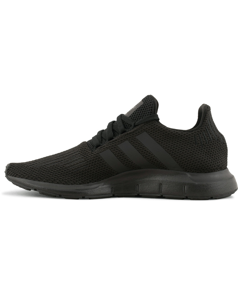 Herr | adidas Originals Swift Run Sneaker Core Black | adidas Originals | Swift Run Sneaker Core Black