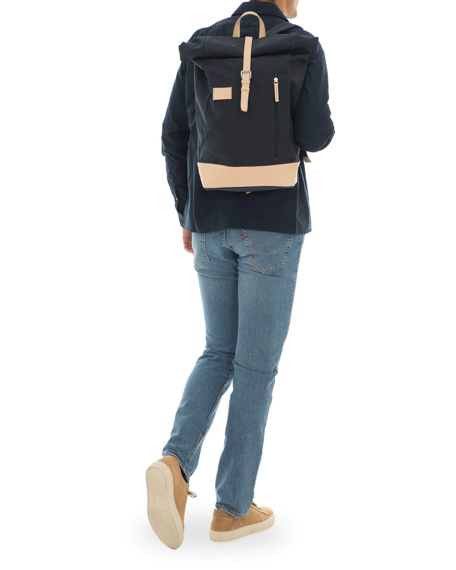 Sandqvist Dante Grand Backpack Blue Herr Care of Carl