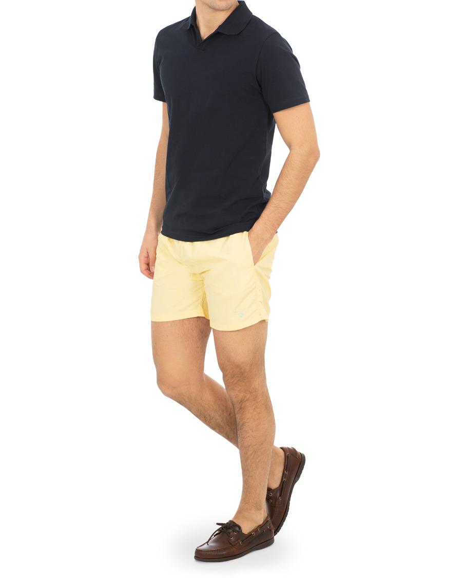 Herr | Badbyxor | GANT | Classic Swim Shorts Lemon