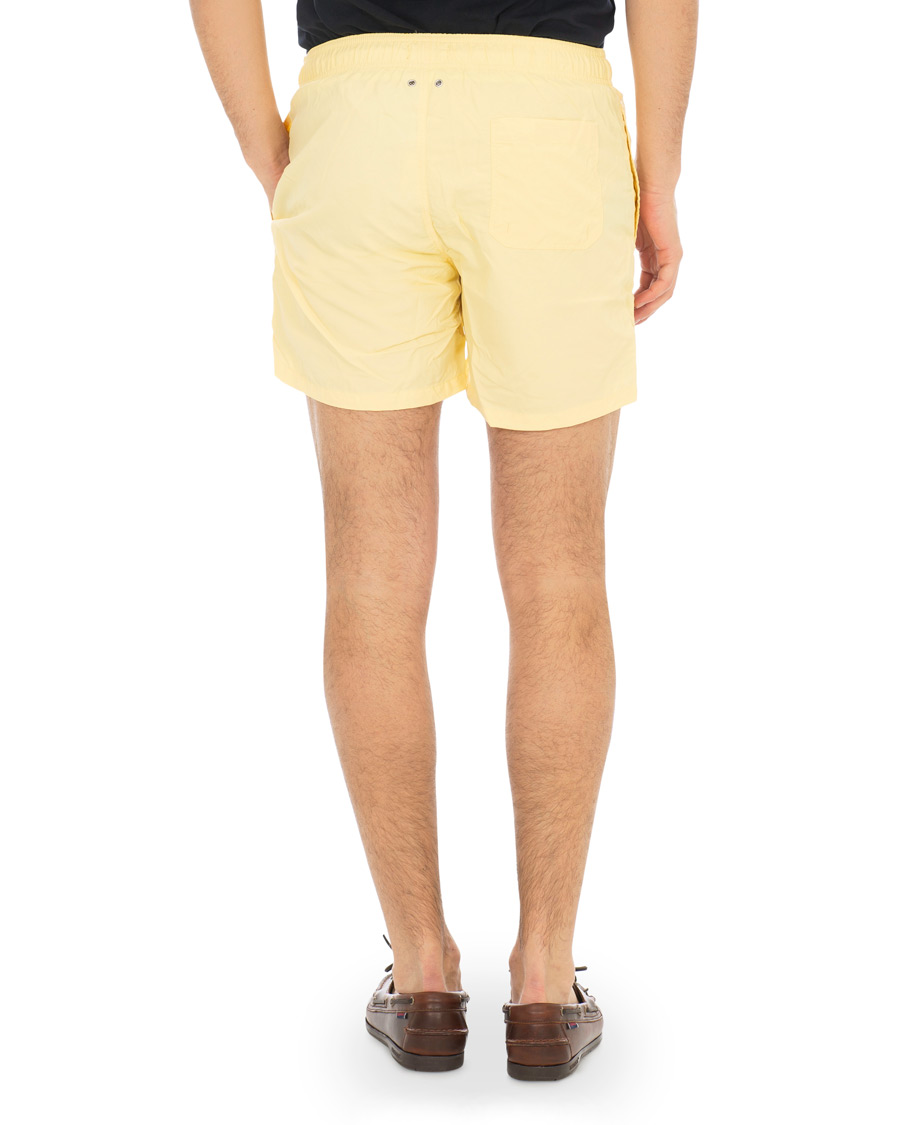 Herr | Badbyxor | GANT | Classic Swim Shorts Lemon