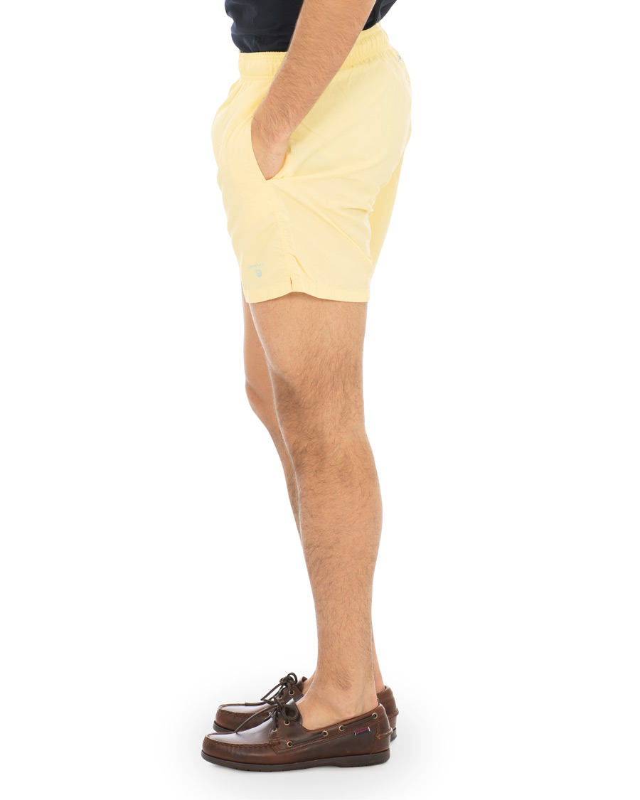 Herr | Badbyxor | GANT | Classic Swim Shorts Lemon