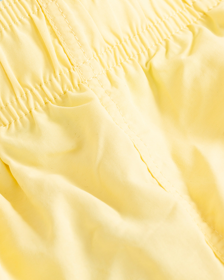 Herr | Badbyxor | GANT | Classic Swim Shorts Lemon