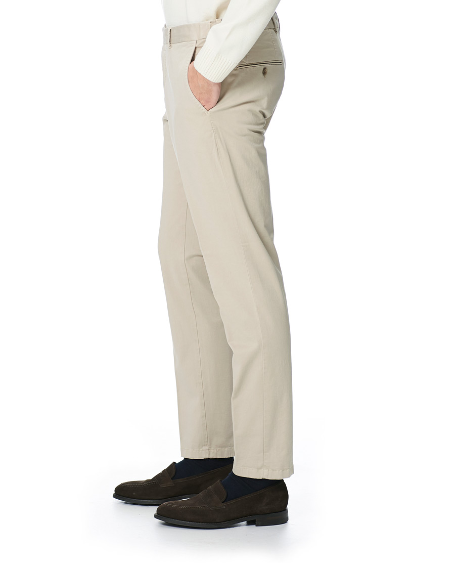 Herr | Byxor | Oscar Jacobson | Danwick Side Adjusters Chino Beige