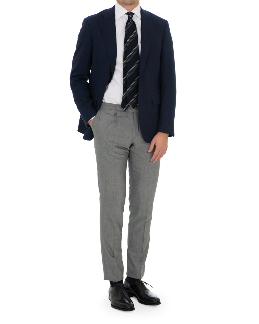 Herr | Byxor | Incotex | Slim Fit Pleated Super 130's Wool Trousers Light Grey