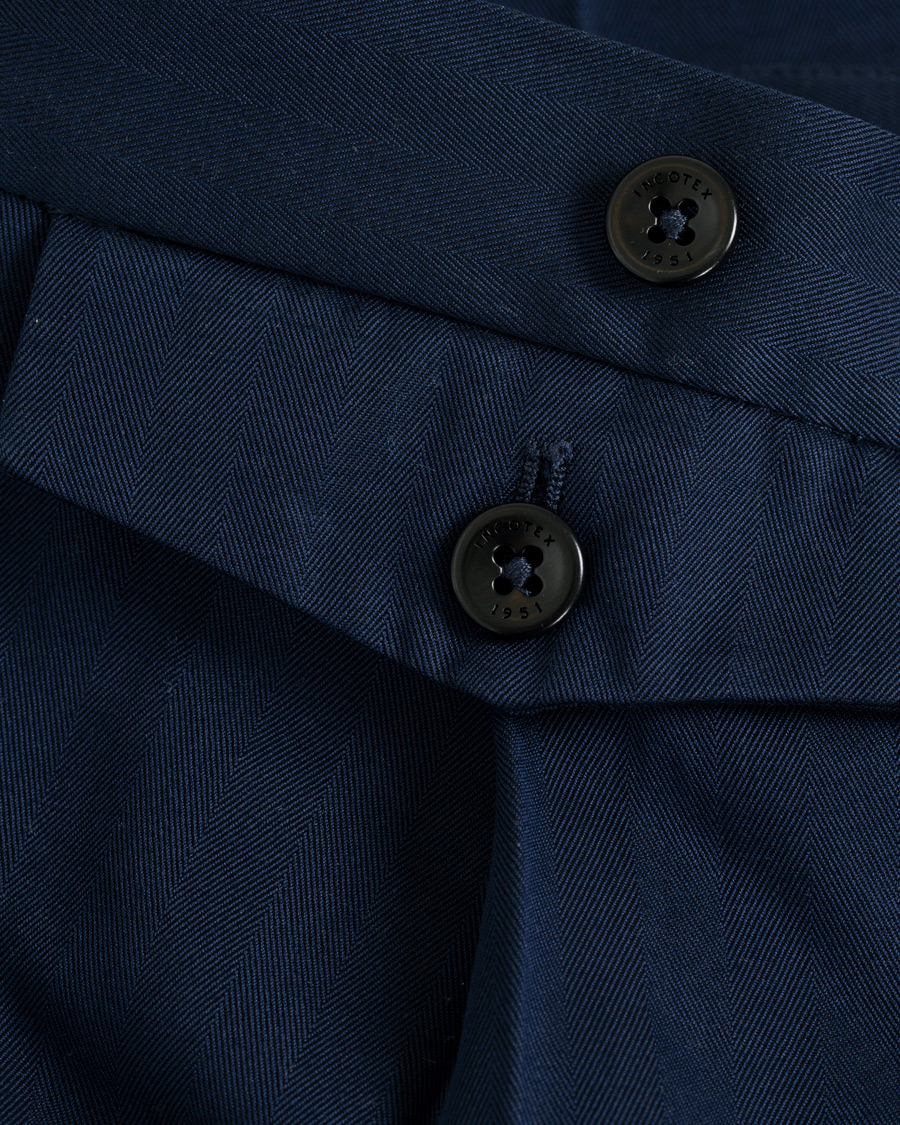 Herr | Byxor | Incotex | Solaro High Waist Side Adjuster Pleated Chino Dark Blue