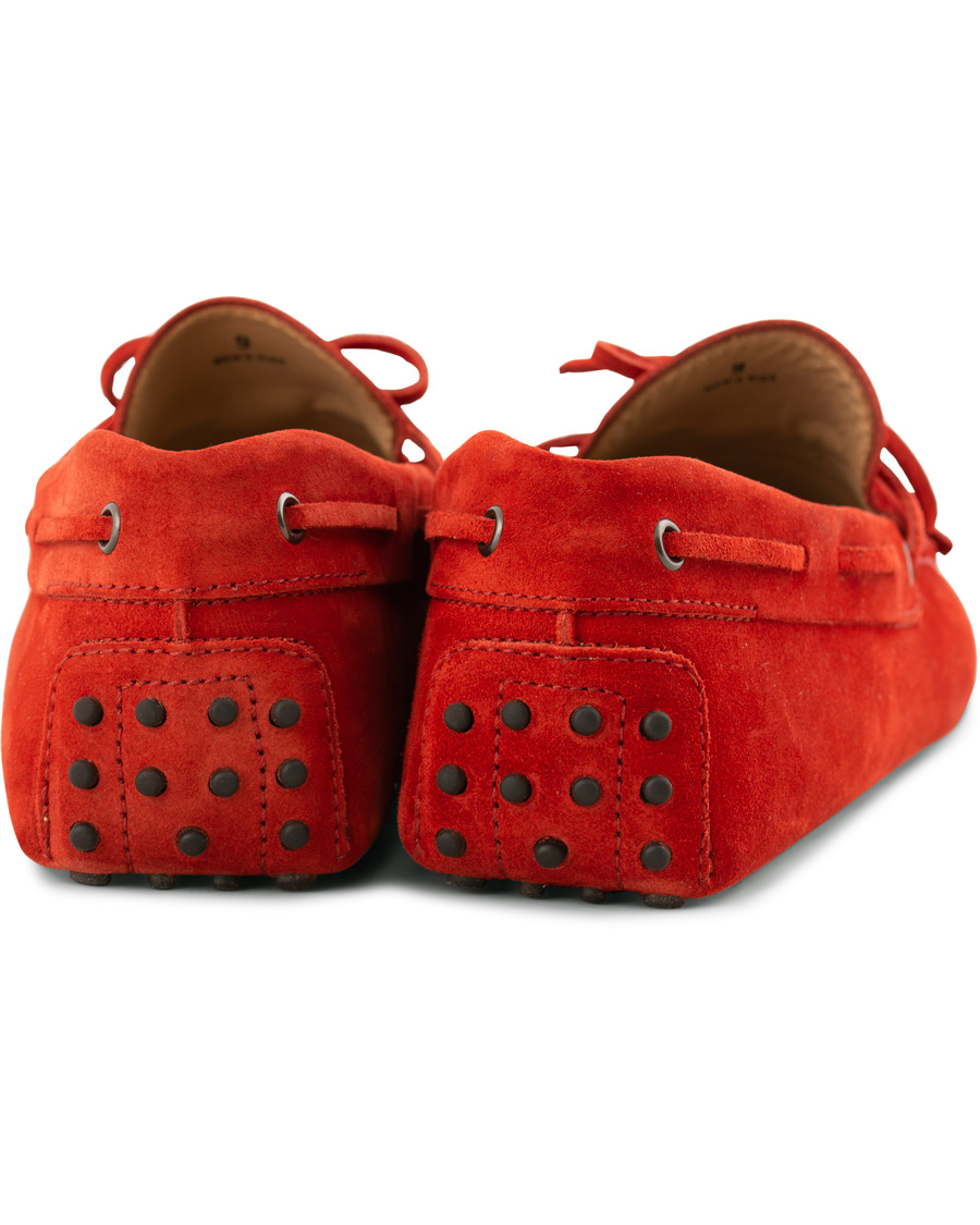 Herr | Tod's Laccetto Gommino Carshoe Red Suede | Tod's | Laccetto Gommino Carshoe Red Suede