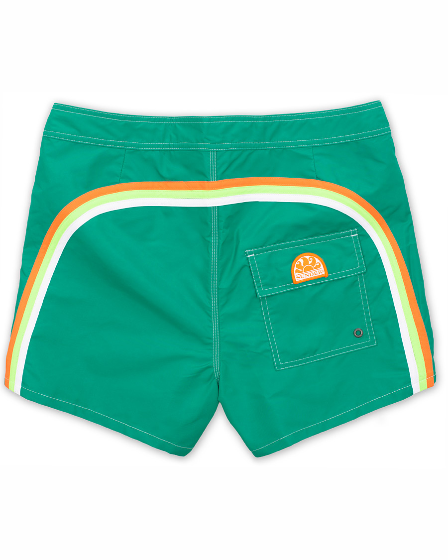 Herr | Badbyxor | Sundek | Rainbow Mid Length Swim Shorts Emerald Green