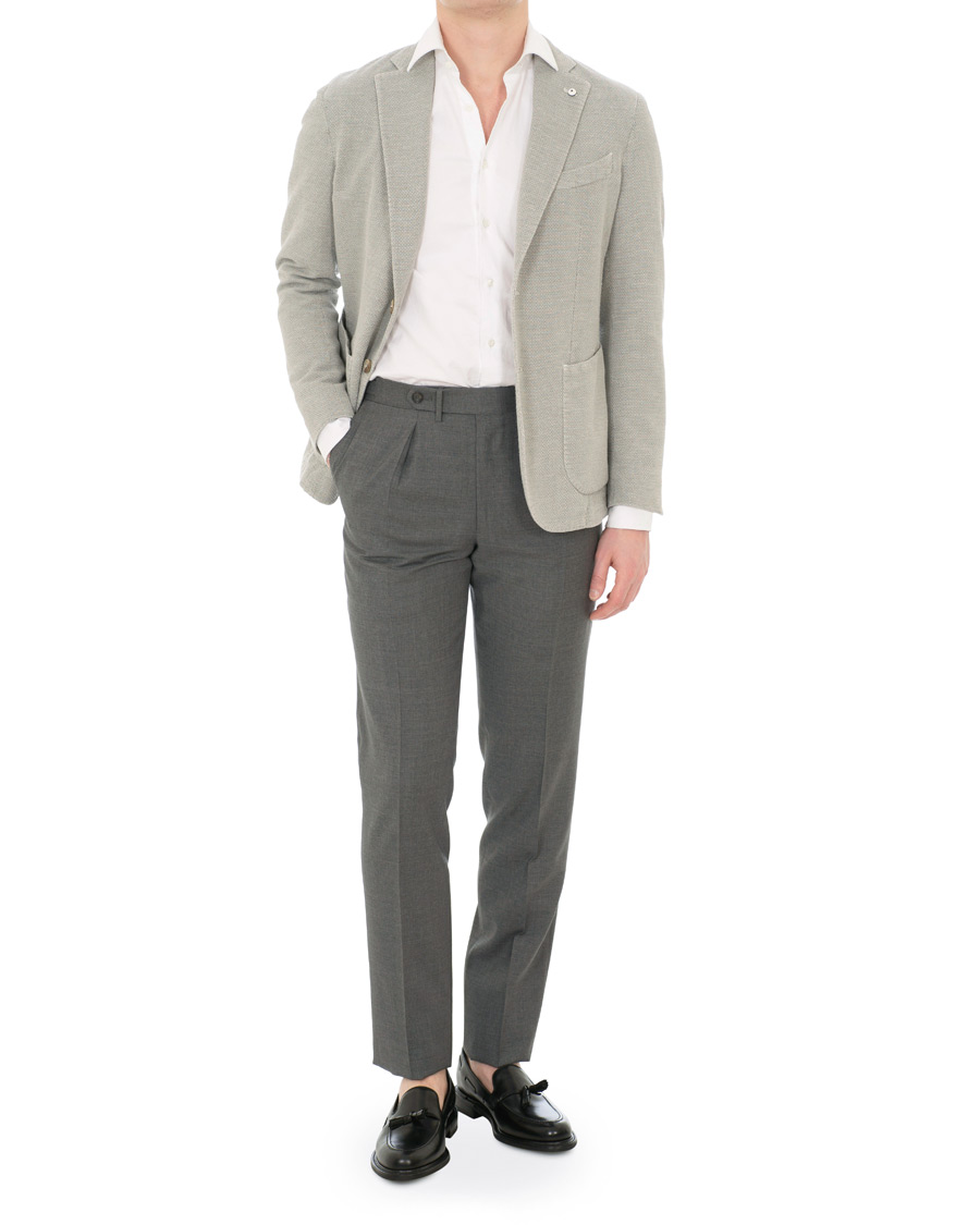Herr | Byxor | Berg&Berg | Arnold Pleated Side Adjuster Wool Trousers Grey