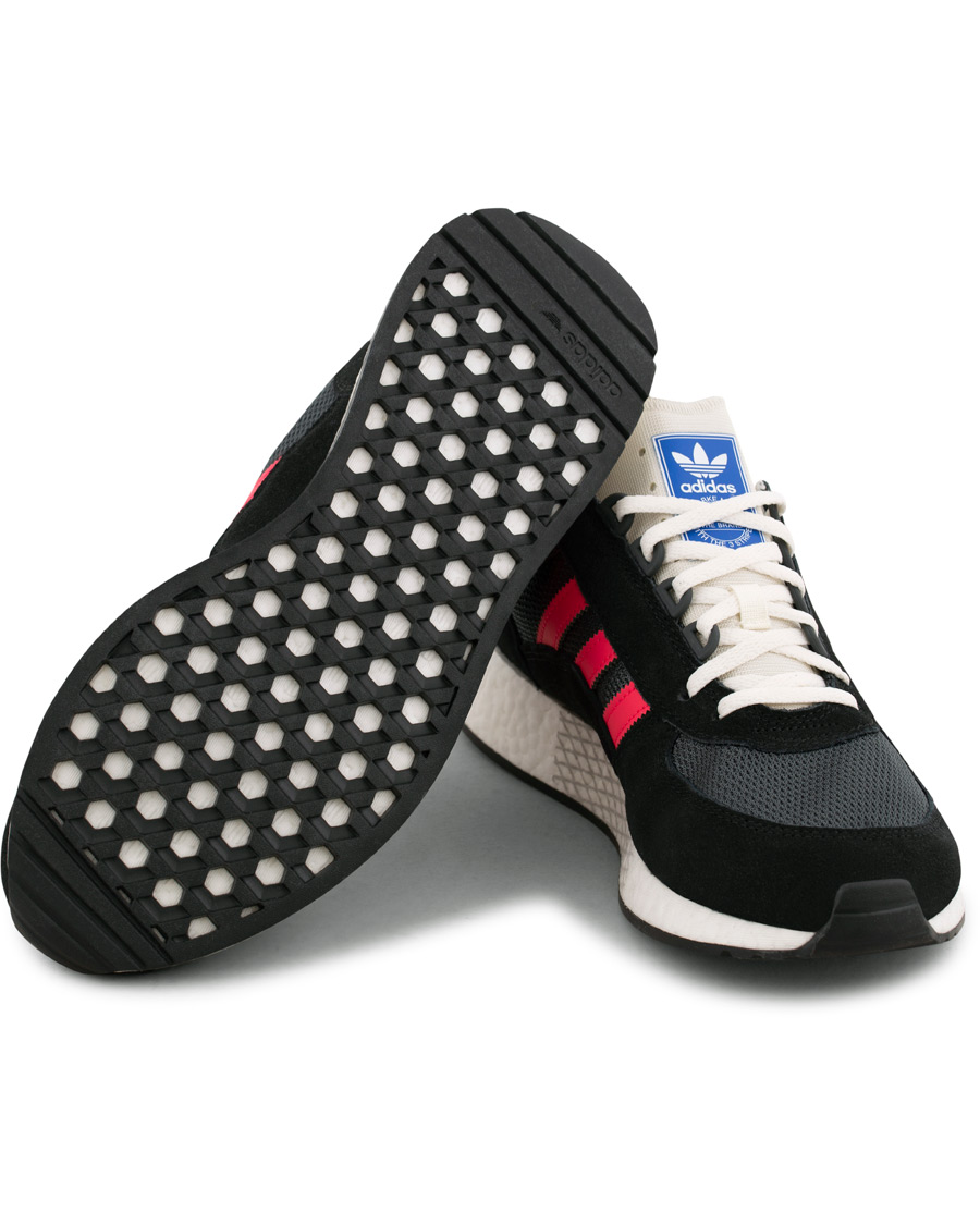 Herr | adidas Originals Marathon Tech Sneaker Core Black/Red | adidas Originals | Marathon Tech Sneaker Core Black/Red