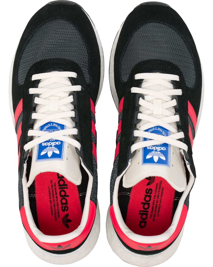 Herr | adidas Originals Marathon Tech Sneaker Core Black/Red | adidas Originals | Marathon Tech Sneaker Core Black/Red