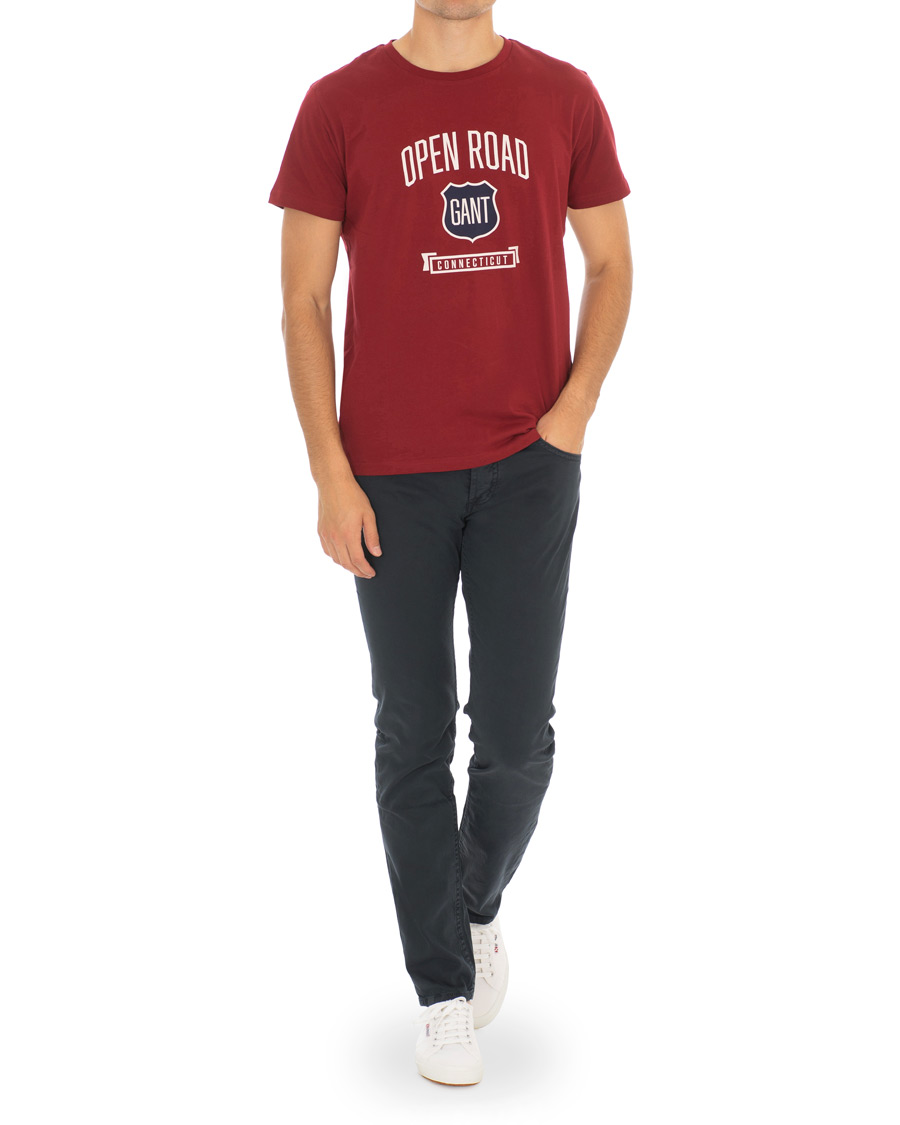 Herr | T-Shirts | GANT | Graphic Tee Mahogany Red