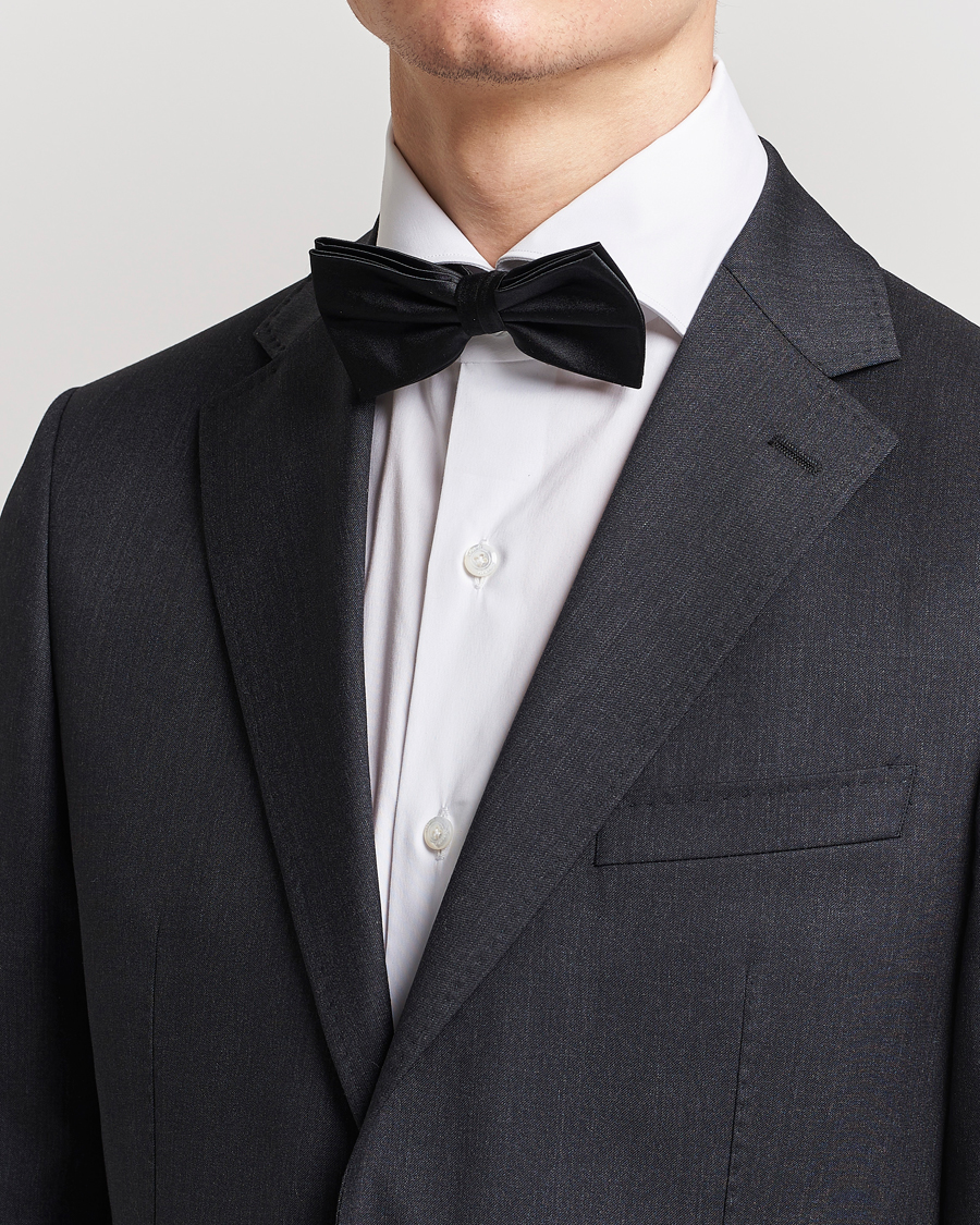 Herr | Amanda Christensen Pre Tie Silk Ceremony Black | Amanda Christensen | Pre Tie Silk Ceremony Black