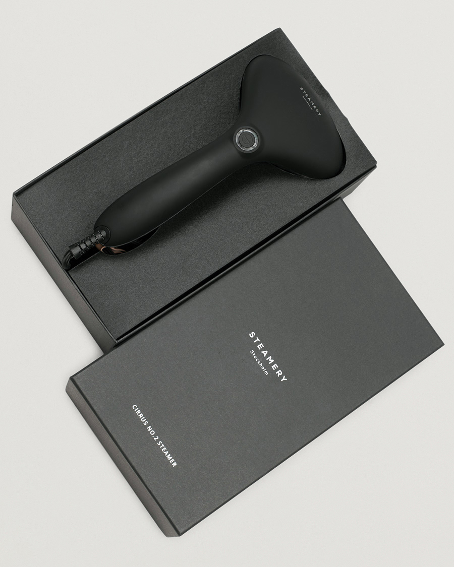 Herr | Steamery Cirrus No. 2 Travel Steamer Jet Black | Steamery | Cirrus No. 2 Travel Steamer Jet Black