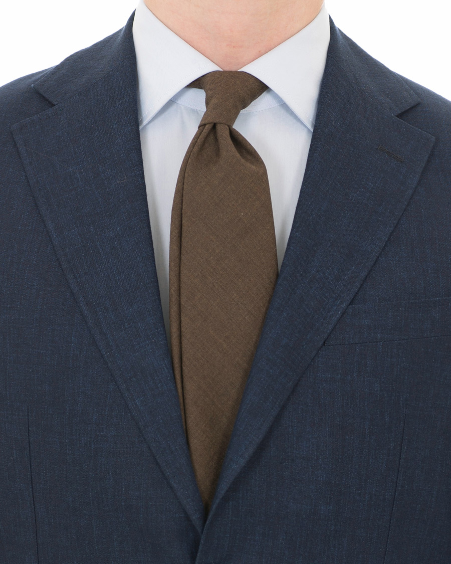 Herr | Berg&Berg Handrolled Seven Fold Wool 8 cm Tie Tobacco | Berg&Berg | Handrolled Seven Fold Wool 8 cm Tie Tobacco