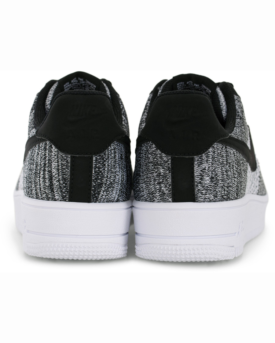 Herr | Nike Air Force 1 Flyknit Sneaker Black/Platinum | Nike | Air Force 1 Flyknit Sneaker Black/Platinum